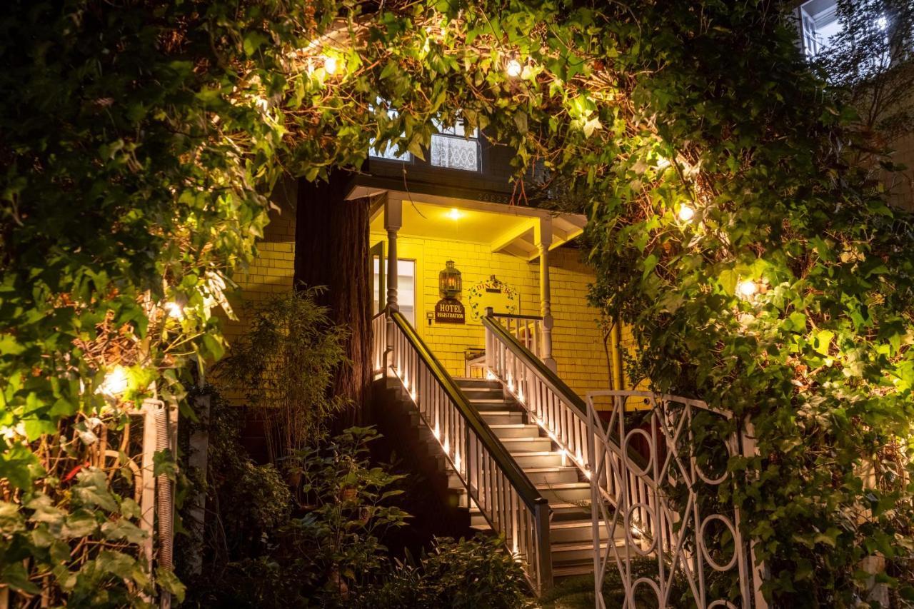 Boho Manor Hotel Monte Rio Bagian luar foto