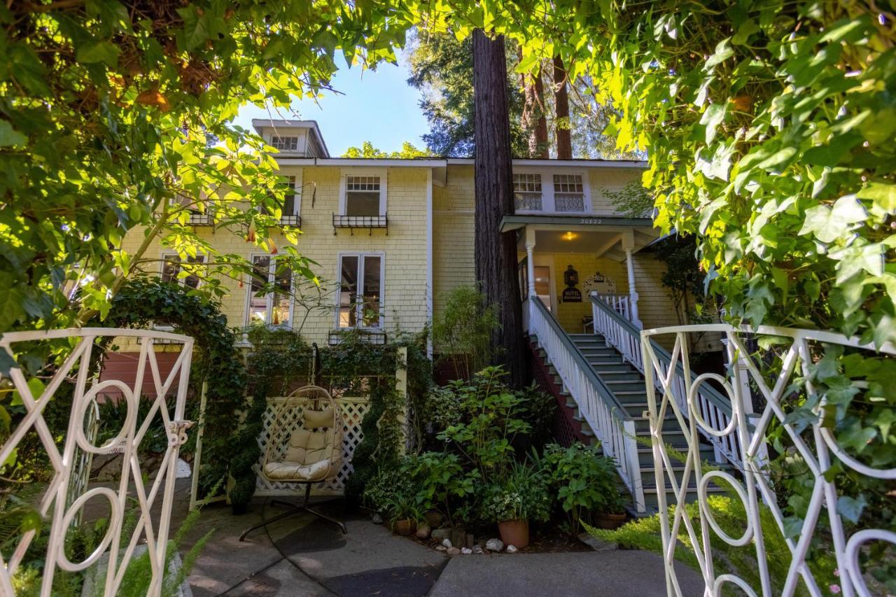 Boho Manor Hotel Monte Rio Bagian luar foto
