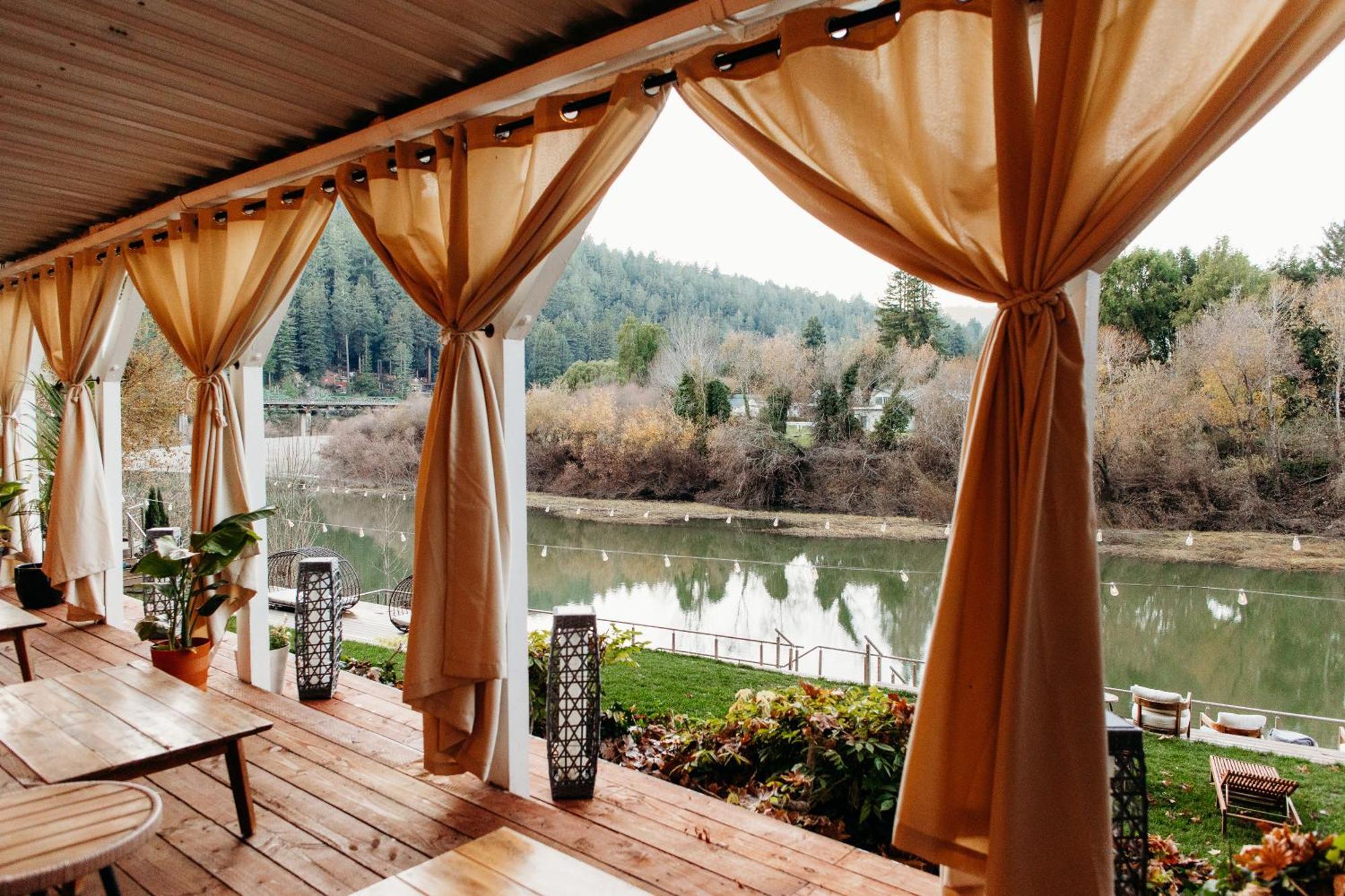 Boho Manor Hotel Monte Rio Bagian luar foto